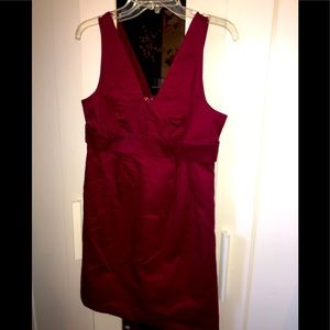 Elle Scarlet Shift Dress
